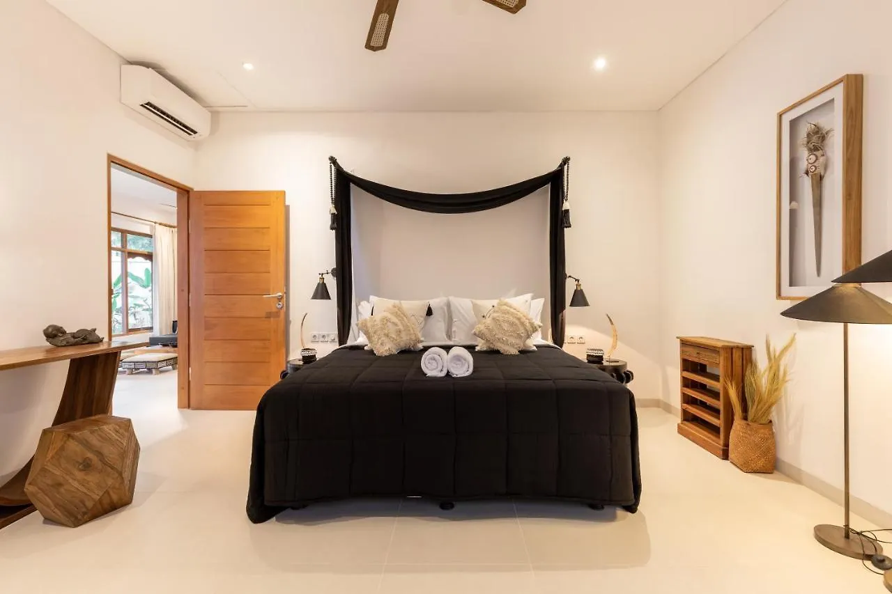 Luxury Villa In City Center W/ Natural Pool La Bohemia Residence Villas Ubud