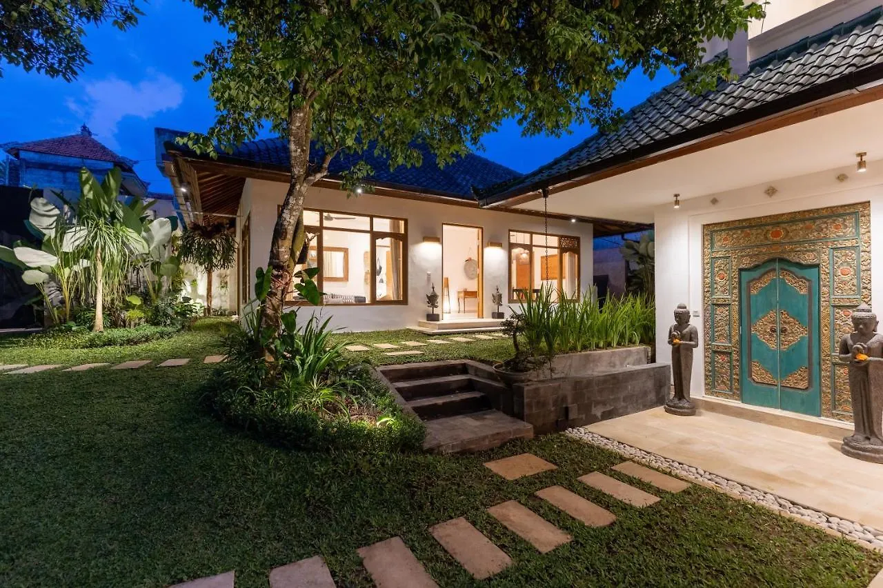 Luxury Villa In City Center W/ Natural Pool La Bohemia Residence Villas Ubud