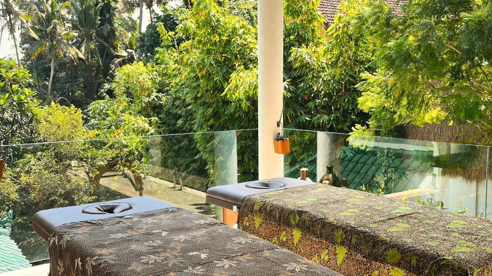 Luxury Villa In City Center W/ Natural Pool La Bohemia Residence Villas Ubud