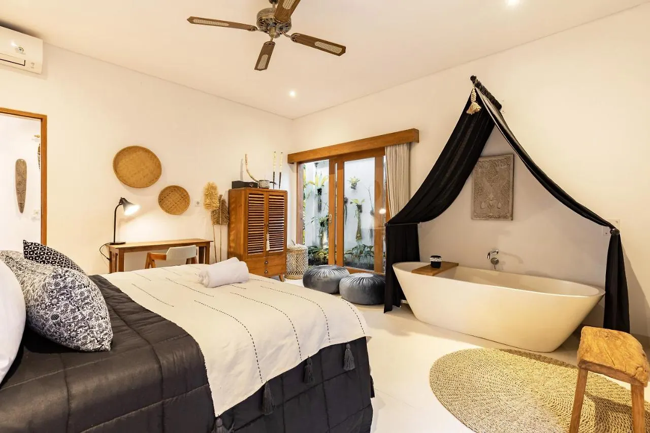 Luxury Villa In City Center W/ Natural Pool La Bohemia Residence Villas Ubud 0*,