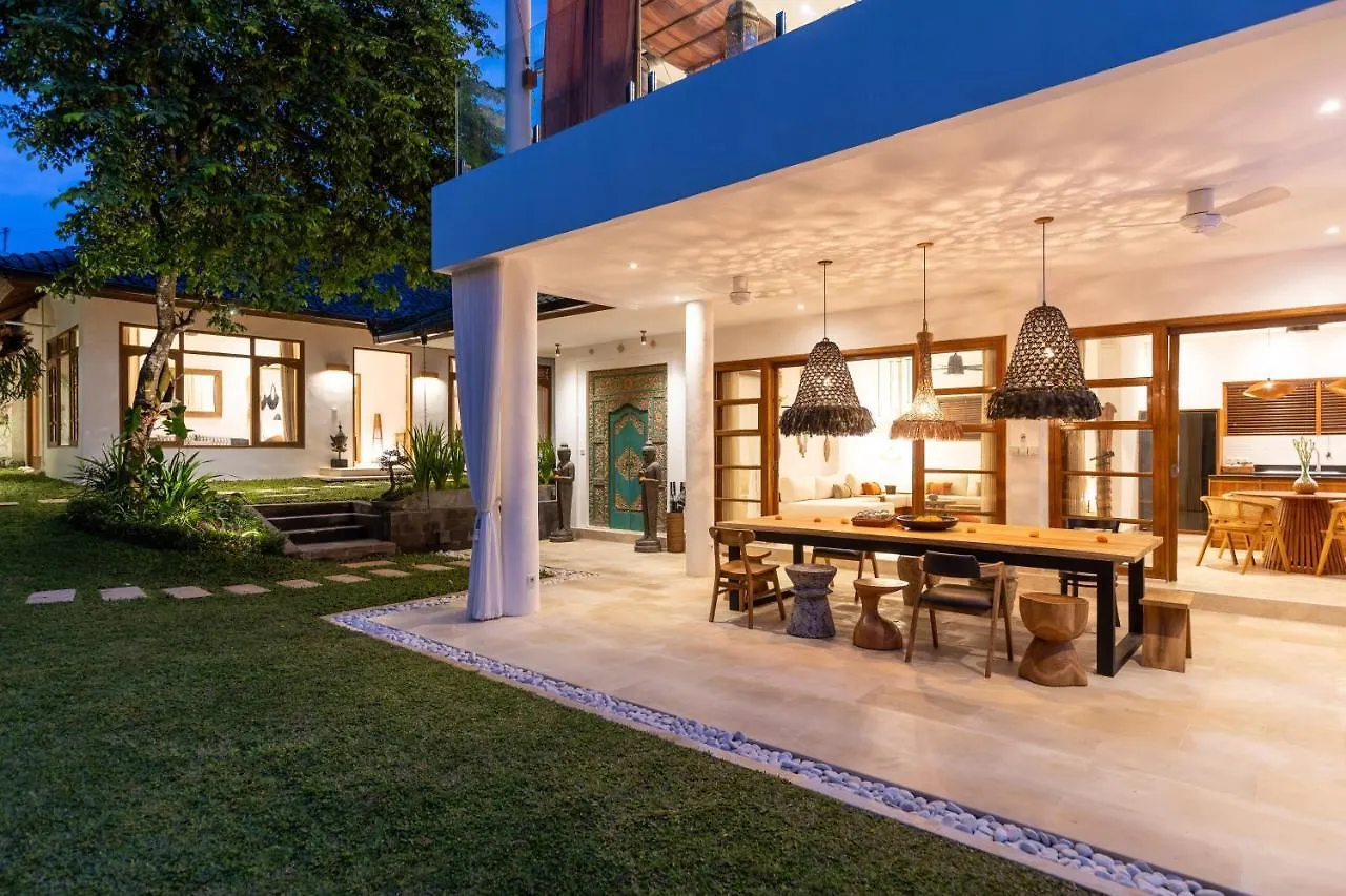 Luxury Villa In City Center W/ Natural Pool La Bohemia Residence Villas Ubud